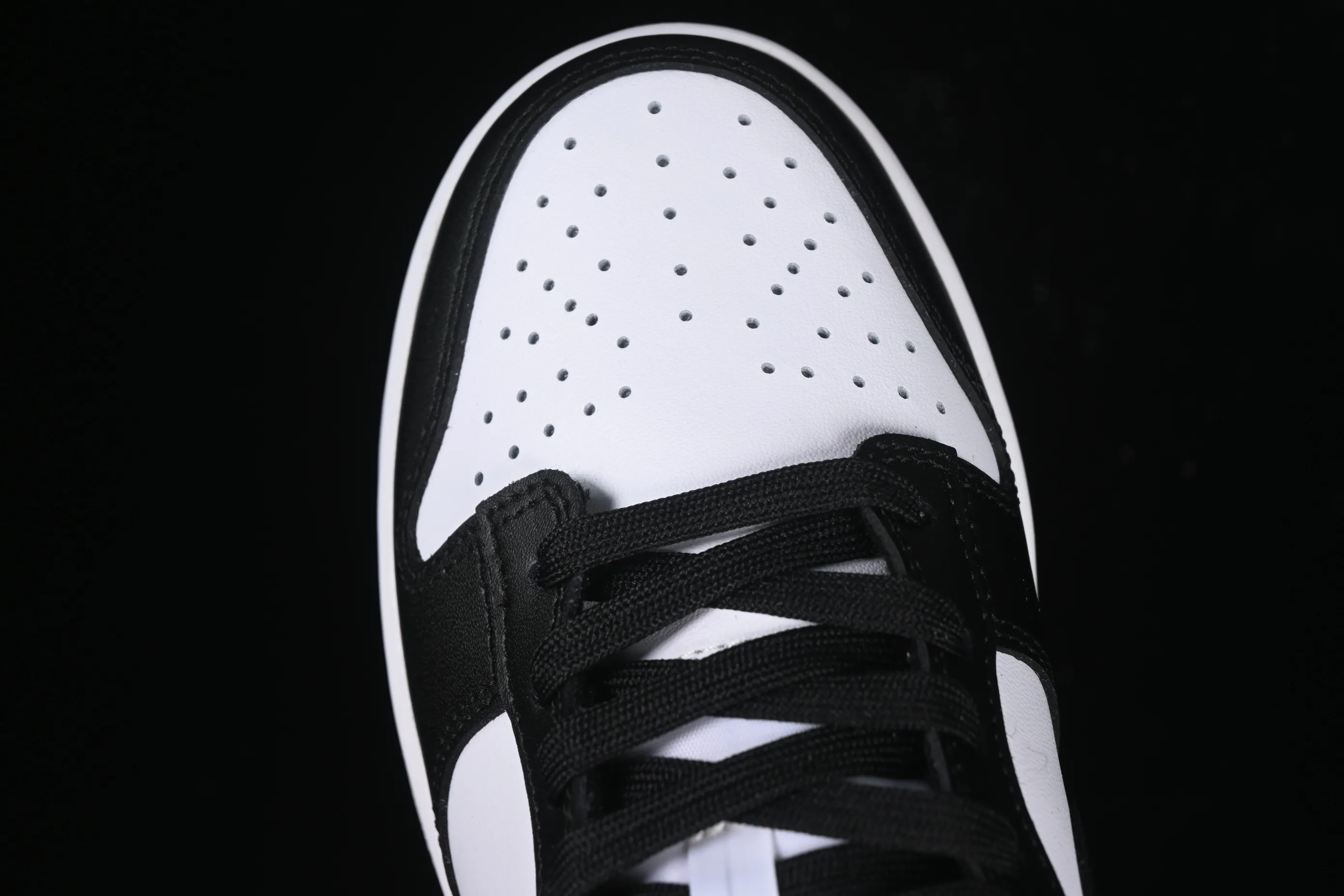 All categories Nk SB Dunk series Nk SB Dunk Low low-top sneakers Nike SB Dunk Low classic black and white low-top casual sneakers HF5441-100
